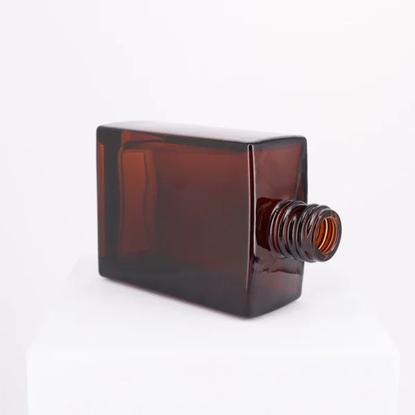 100ml Rectangle Glass Dropper Bottle - Image 4