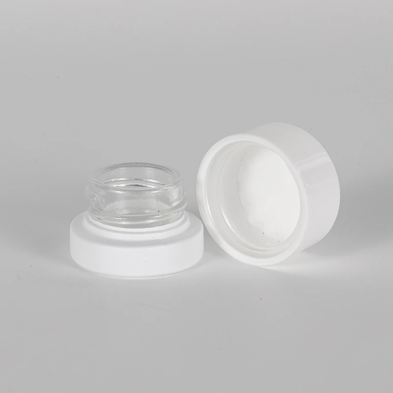 5g Sprayed Matte White Round Child Resistant Concentrate Jar 3 5g Sprayed Matte White Round Child Resistant Concentrate Jar - Image 3