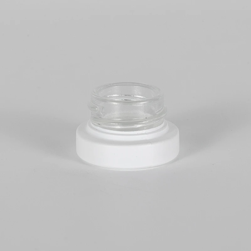 5g Sprayed Matte White Round Child Resistant Concentrate Jar 2 5g Sprayed Matte White Round Child Resistant Concentrate Jar - Image 2