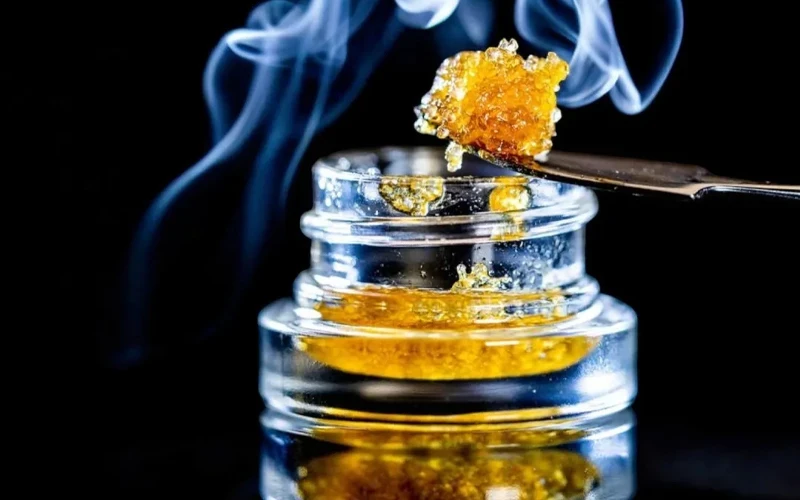 Airtight glass jar highlighting correct sealing method for how to store cannabis concentrate