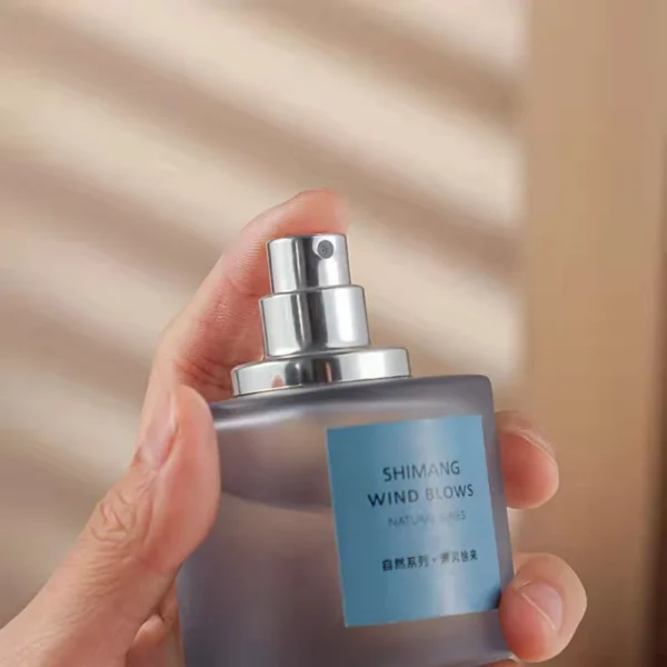 Artisan Series: Frosted Gradient Glass Perfume Bottles with Natural Beech Wood Cap - 50ml/100ml Luxury Fragrance Packaging 7 Artisan Series: Frosted Gradient Glass Perfume Bottles with Natural Beech Wood Cap - 50ml/100ml Luxury Fragrance Packaging